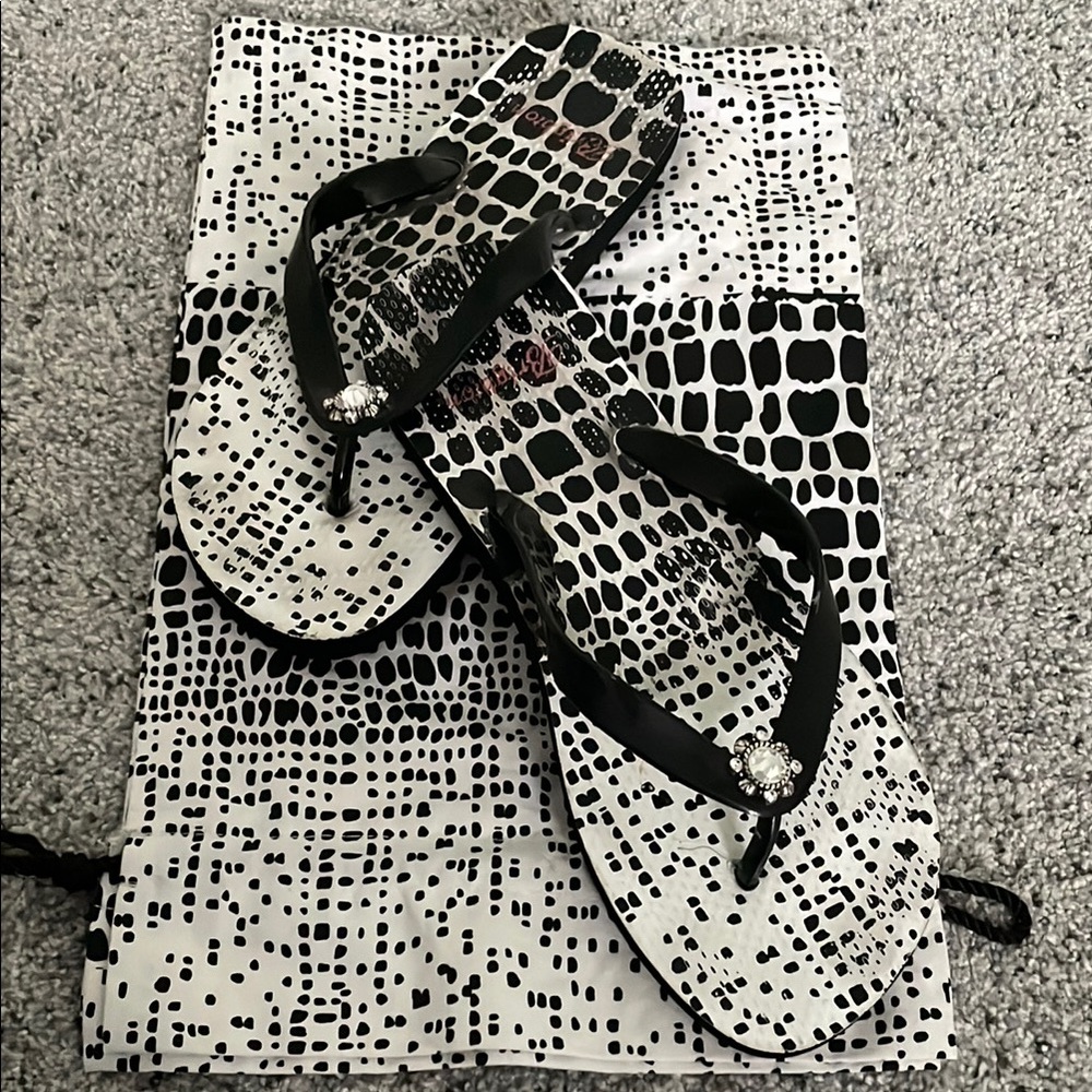 Brighton Black and White Patterned Flip Flop Sandals